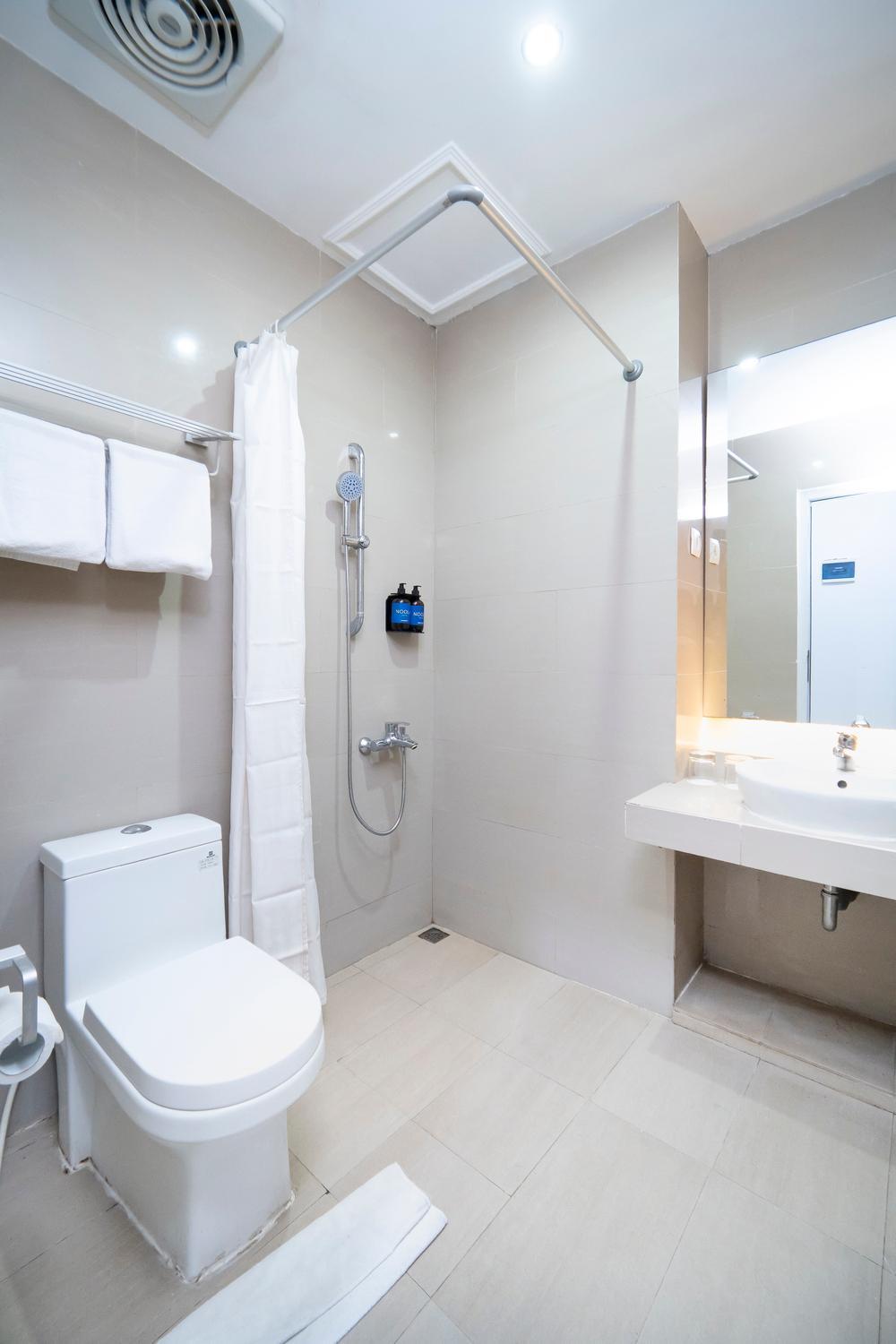 Noola Hotel Cilacap Εξωτερικό φωτογραφία