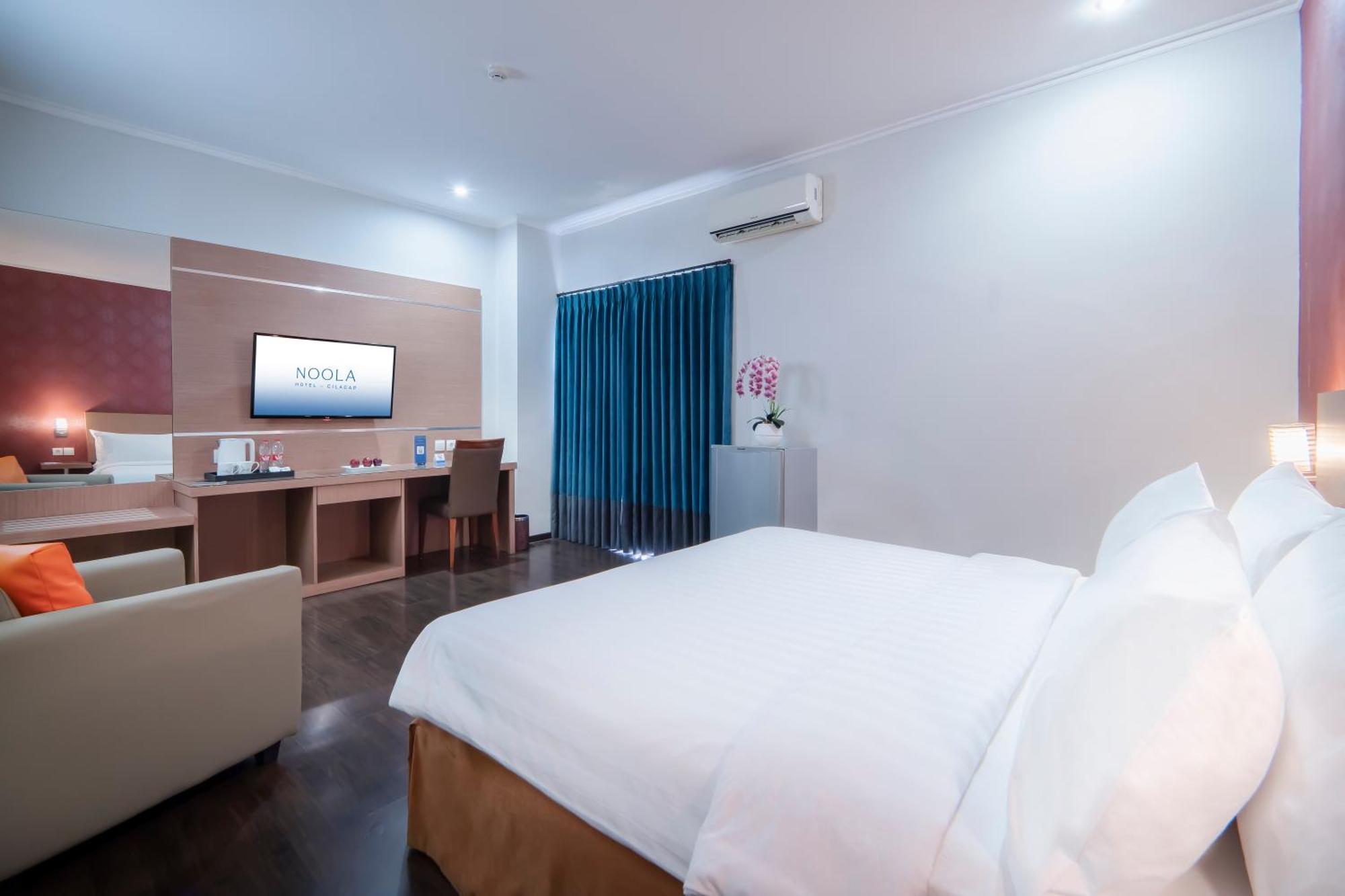 Noola Hotel Cilacap Εξωτερικό φωτογραφία